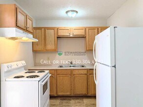 Building Photo - 7253 Hills and Dales Rd NW