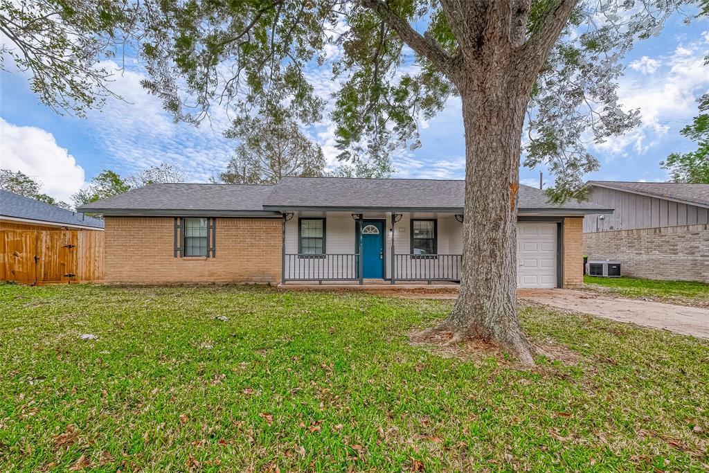 Foto principal - 3615 Needville Ave