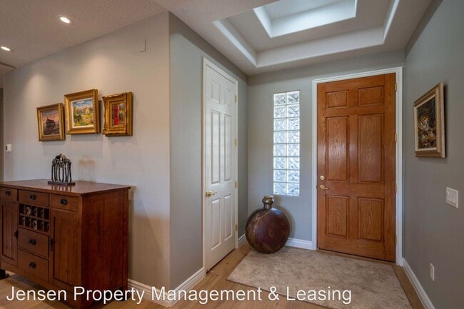Building Photo - 5 br, 2 bath House - 2329 North Prospector...