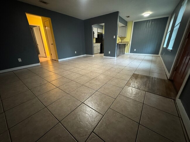 Building Photo - 1863 Nekoma Ct