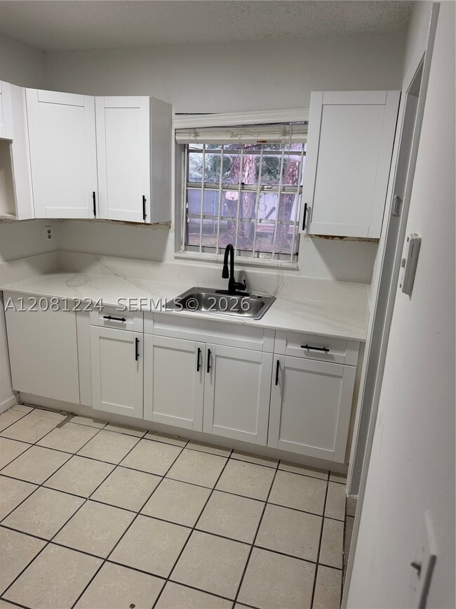 Building Photo - 15813 NW 38th Pl