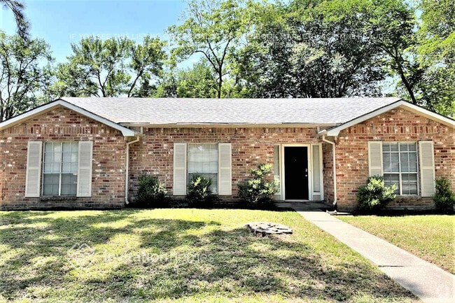Building Photo - 25535 Thistlewaite Ln