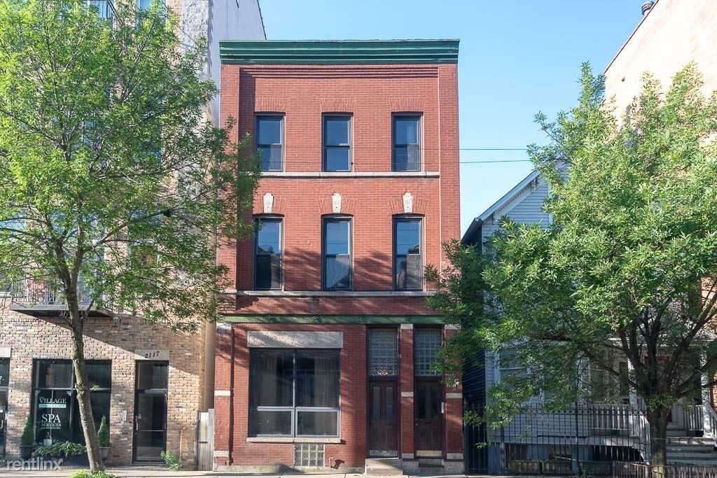 2119 W Belmont Ave Unit 2F, Chicago, IL 60618 Room for Rent in