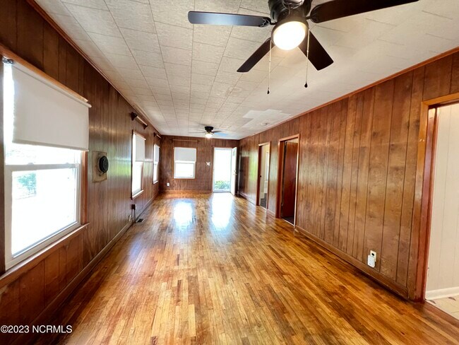 Foto del edificio - 6509 Carolina Beach Rd
