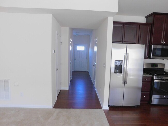 Foto del edificio - Cabarrus County Townhome 3BR/2.5BA One Car...