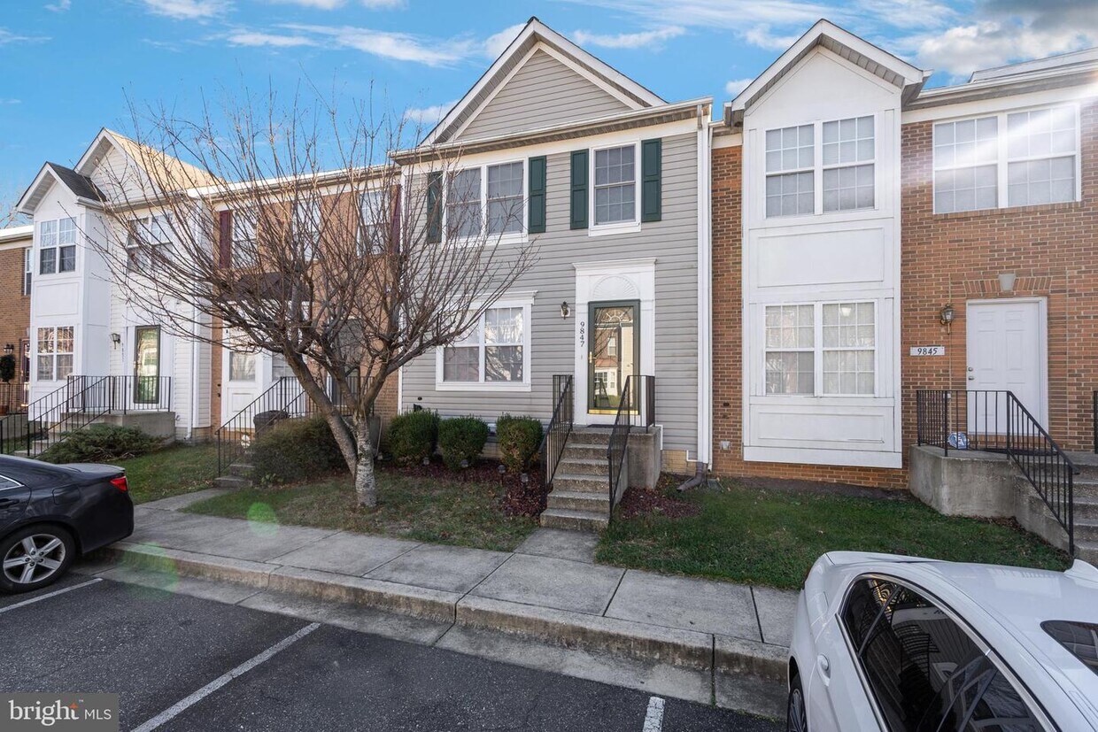 9847 Royal Commerce Pl, Upper Marlboro, MD 20774 Townhome Rentals in