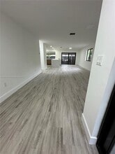 Building Photo - 15471 Turnbull Dr