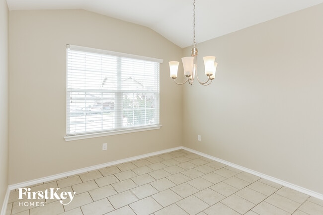 Foto del edificio - 7123 Pandora Wy