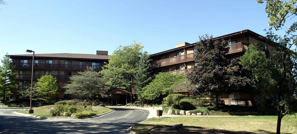 Luna Park Apartments Gurnee, IL