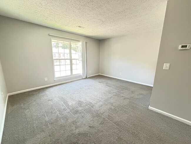 Foto del edificio - 106 Gardenview Dr