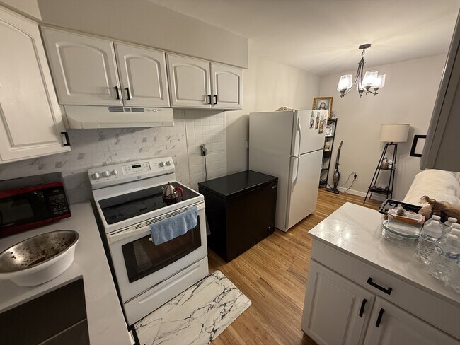 Foto del edificio - 14211 Ivanhoe Dr