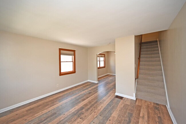 Foto del edificio - 27 Pleasant Ridge Ave