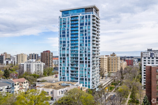 Building Photo - The View