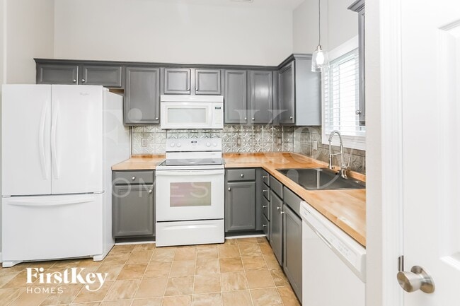 Foto del edificio - 10234 Orchard Grass Ct