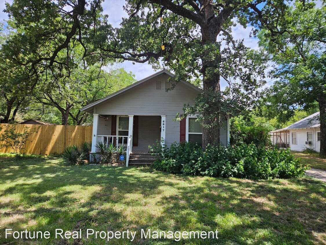 Foto principal - 3 br, 2 bath House - 6817 Craig St.