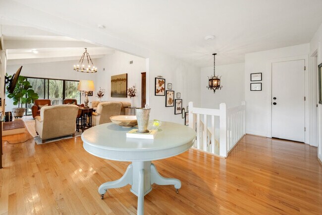 Foto del edificio - 193 Prospect Point Loop