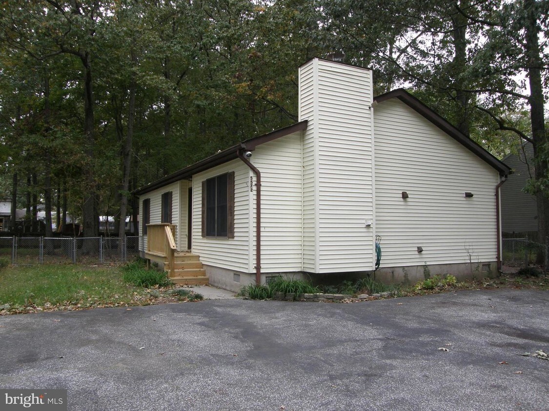 5572 Carvel St, Deale, MD 20733 House Rental in Deale, MD
