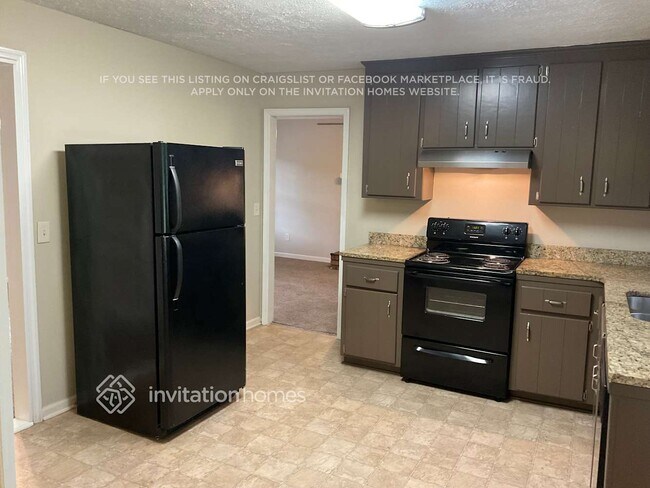 Building Photo - 404 Seneca Ct