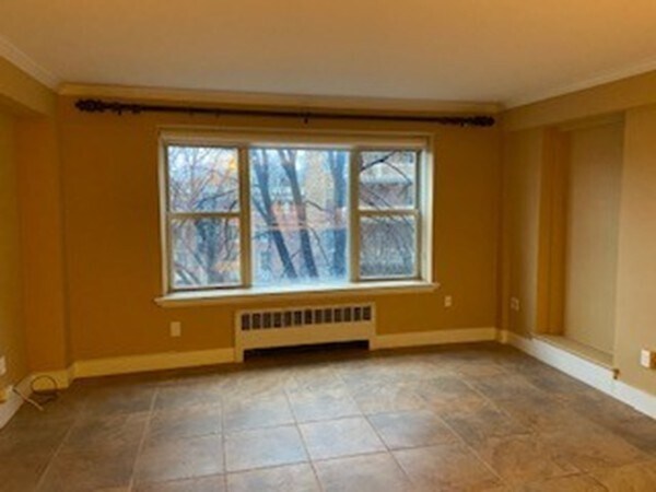 Building Photo - 145 Pinckney St