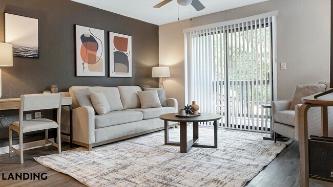 Foto del edificio - 241 N Overlook Dr