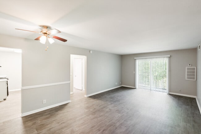 Building Photo - Falcon View Apartments