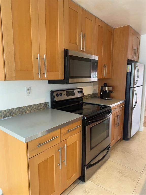 Foto principal - 8247 NW 8th Pl
