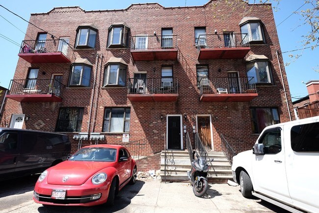 Building Photo - 646 New York Ave