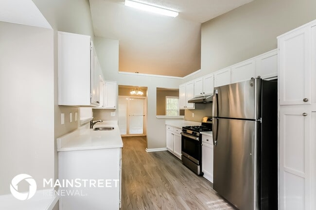 Building Photo - 5878 Homestead Cir