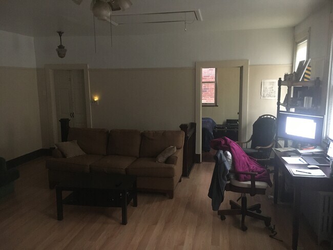 Living room - 53 S 18th St