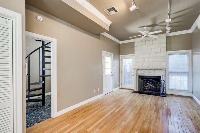 Building Photo - 1603 Shoal Creek Blvd