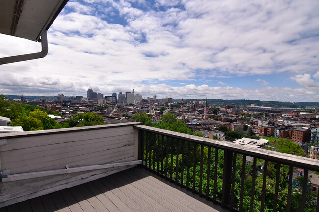 Enjoy phenomenal views from your private balcony! - 59 Mulberry St