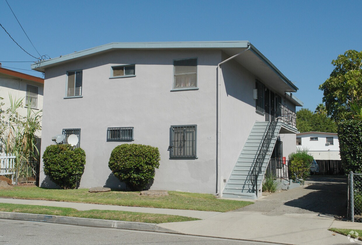 Primary Photo - 717 Sunset Ave
