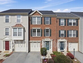Building Photo - 1247 Mare St