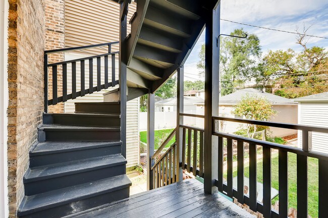 Back Balcony - 1031 Cleveland St
