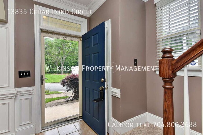 Building Photo - 13835 Cedar Pond Cir
