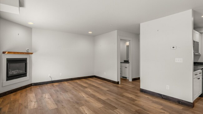Foto del edificio - 1010 E 7th St