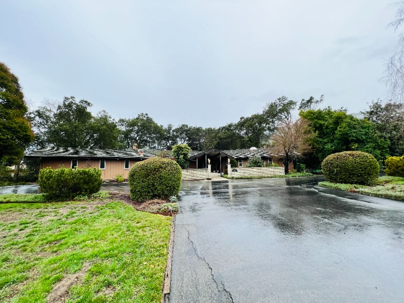 Primary Photo - 7757 Country Ln