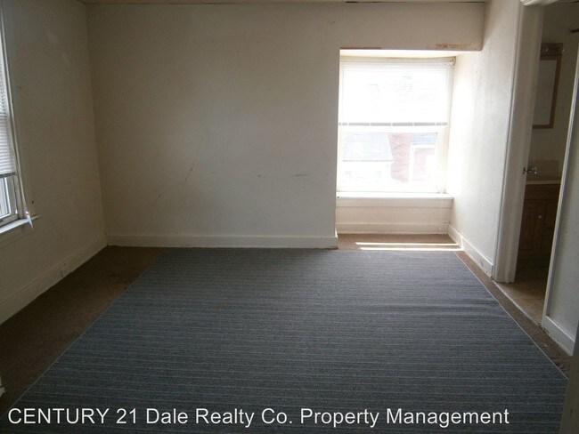 Building Photo - 453 W Princess St
