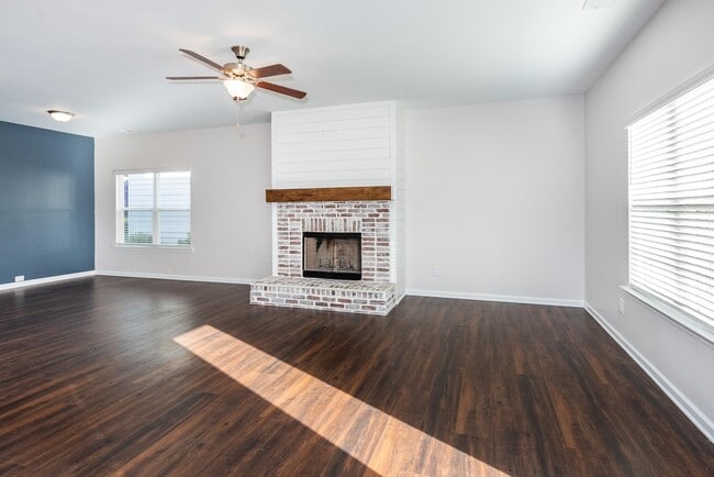 Photo - 172 Renford Rd House