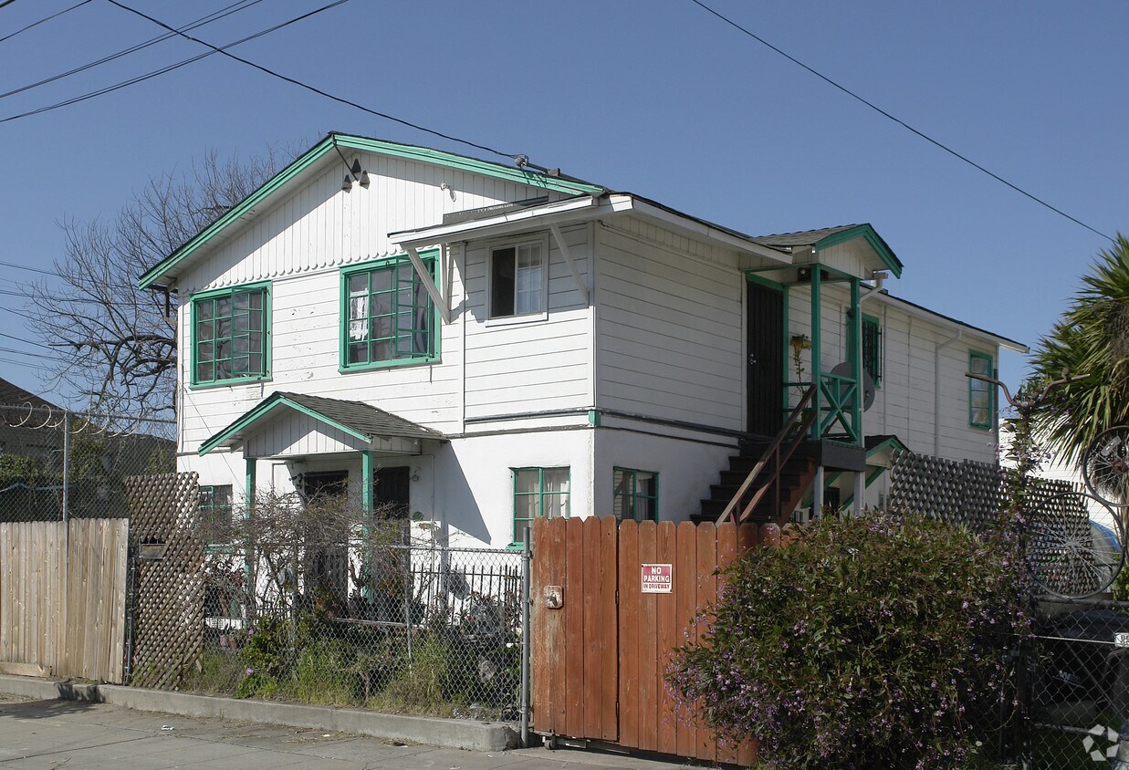 Primary Photo - 1224-1228 28th St