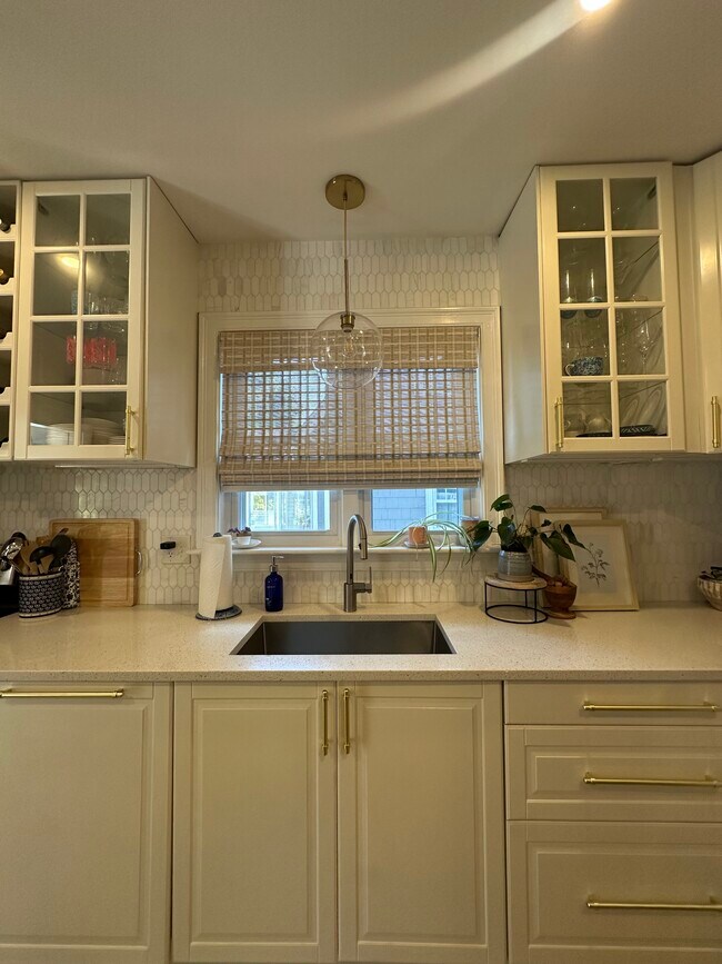 Building Photo - 21 Apthorp St