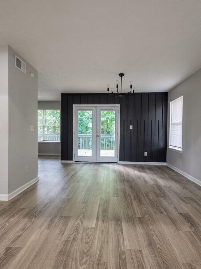 Building Photo - 5526 Downs Way