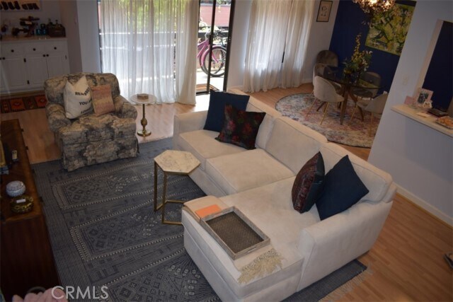 Foto principal - 4425 Whitsett Ave