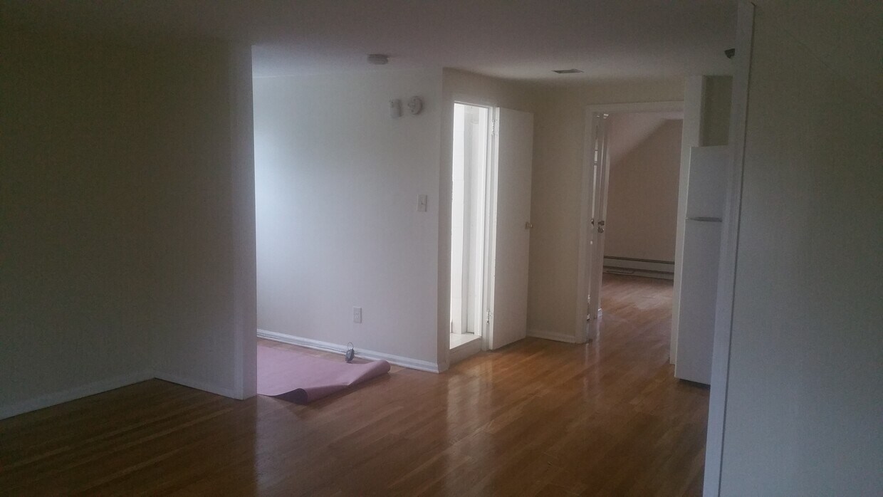 22124 111th Ave, Queens Village, NY 11429 House for Rent in Queens