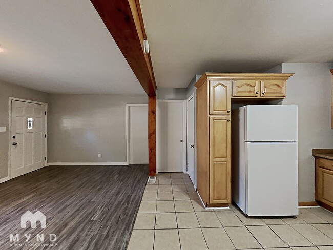 Building Photo - 3945 Camellia Trail