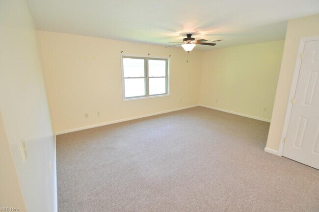 Building Photo - 408 Orchard Hill Dr