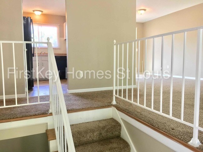 Building Photo - 1246 Borden Dr