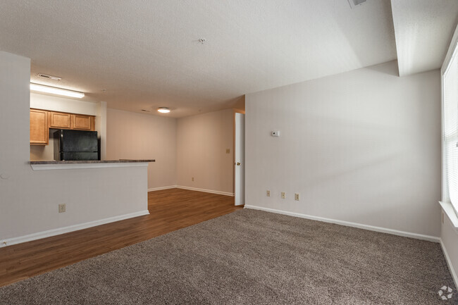 2BR,2BA,-1000SF - Bradford Mews Apartments - Tax Credit