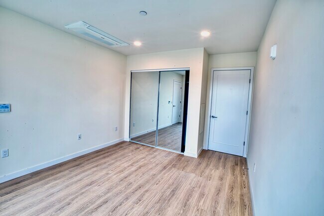 Foto del edificio - 14629 W Erwin St