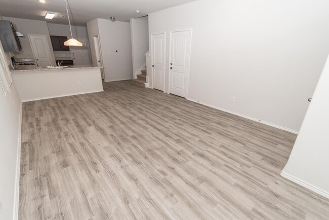 Building Photo - 5518 Tobins Gully Dr